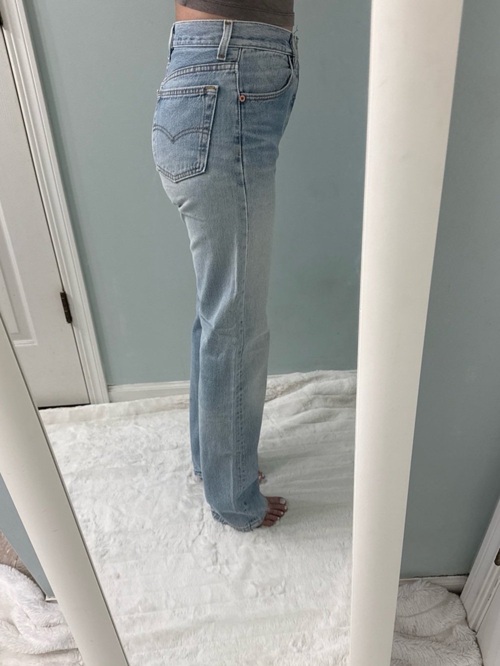 Vintage Levis 501 Jeans Faded Blue Wash Size 26 - Picture 2 of 9